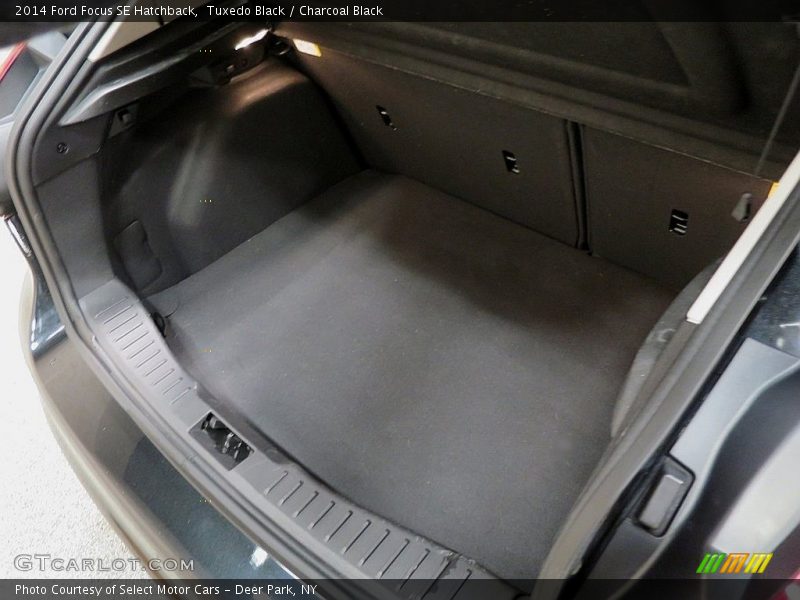 Tuxedo Black / Charcoal Black 2014 Ford Focus SE Hatchback