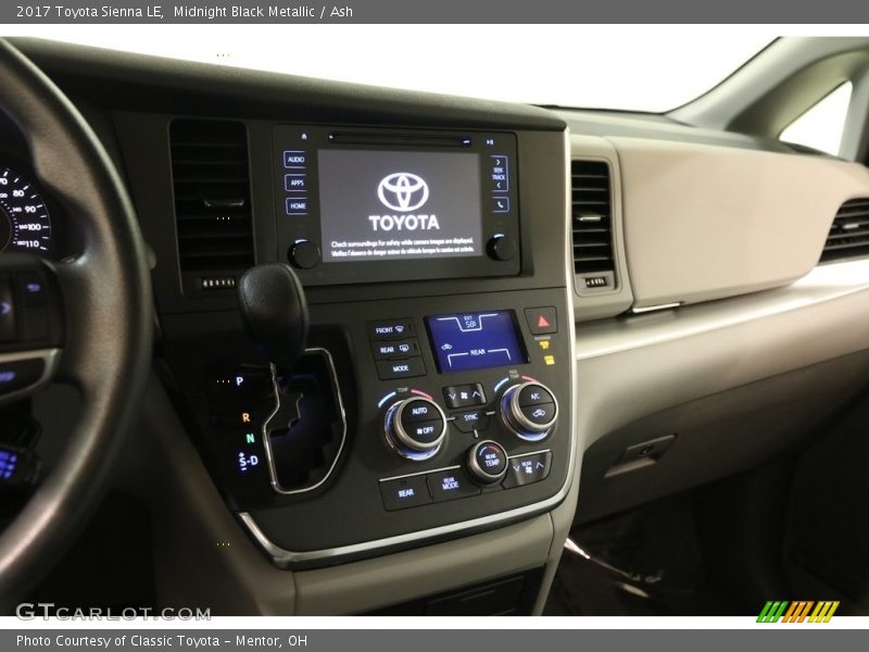 Midnight Black Metallic / Ash 2017 Toyota Sienna LE