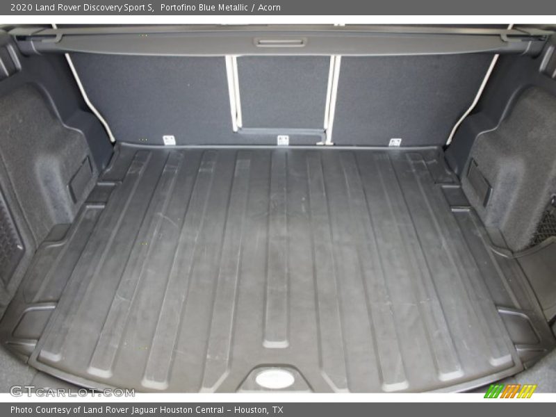 Portofino Blue Metallic / Acorn 2020 Land Rover Discovery Sport S
