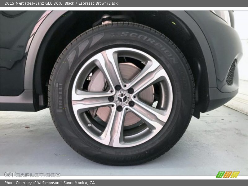 Black / Espresso Brown/Black 2019 Mercedes-Benz GLC 300