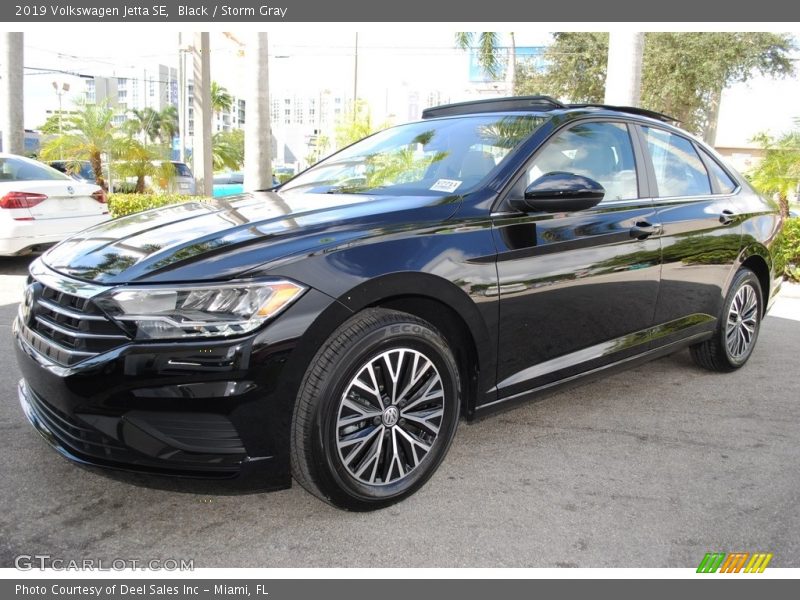 Black / Storm Gray 2019 Volkswagen Jetta SE