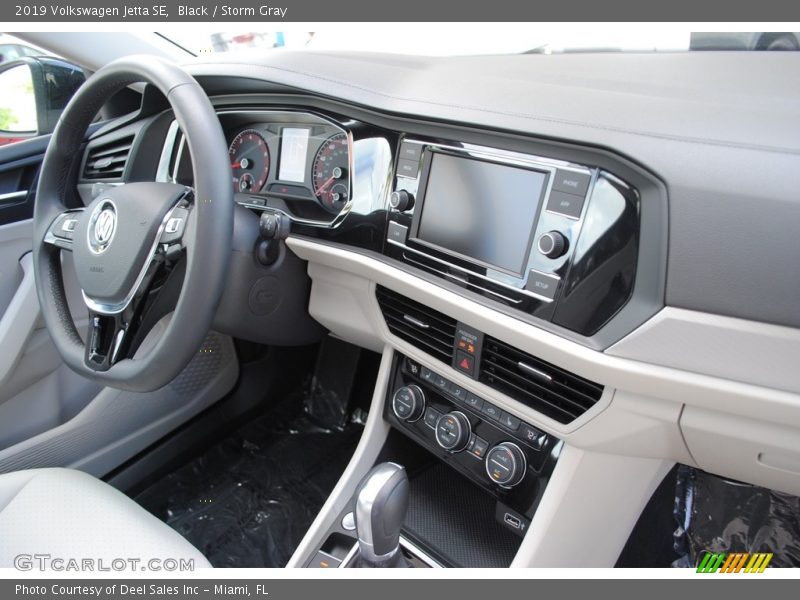 Black / Storm Gray 2019 Volkswagen Jetta SE