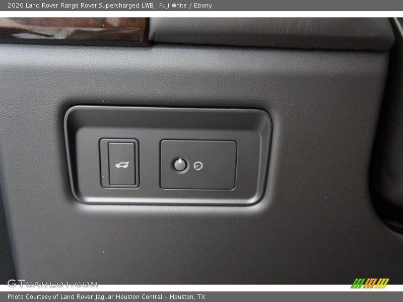 Fuji White / Ebony 2020 Land Rover Range Rover Supercharged LWB