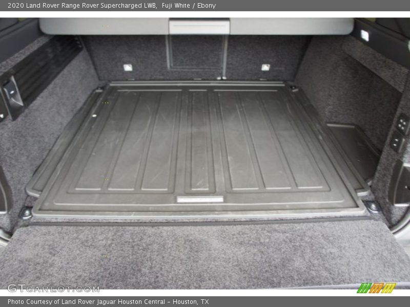  2020 Range Rover Supercharged LWB Trunk