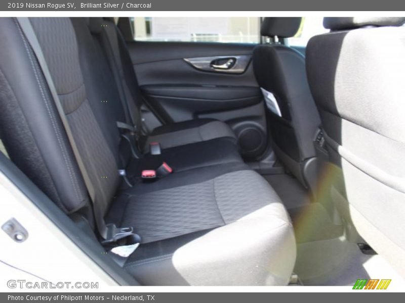 Brilliant Silver / Charcoal 2019 Nissan Rogue SV