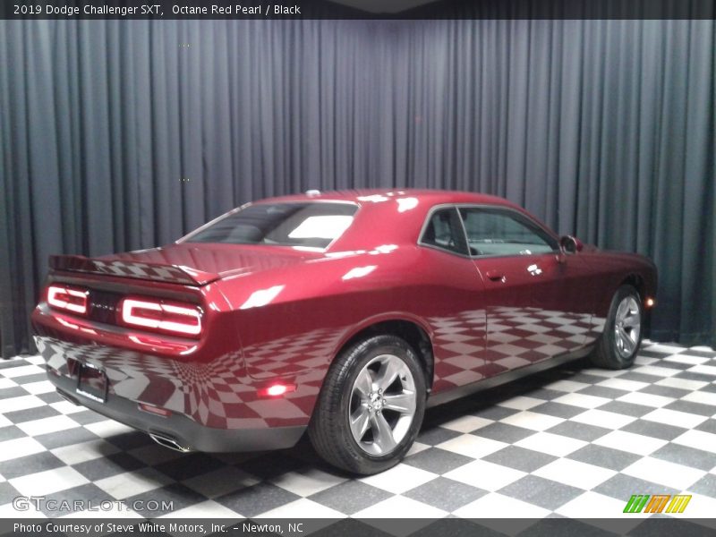 Octane Red Pearl / Black 2019 Dodge Challenger SXT