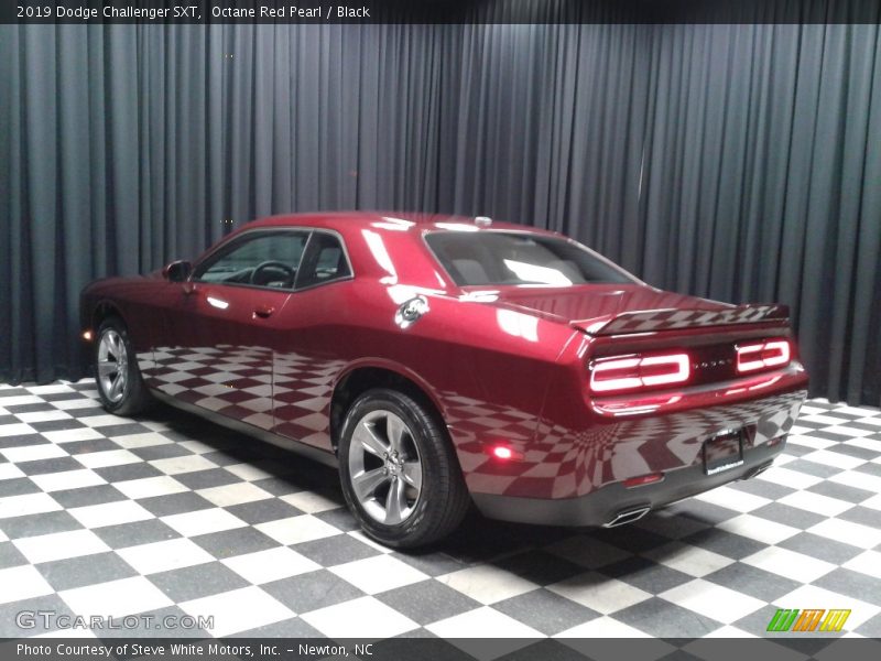 Octane Red Pearl / Black 2019 Dodge Challenger SXT