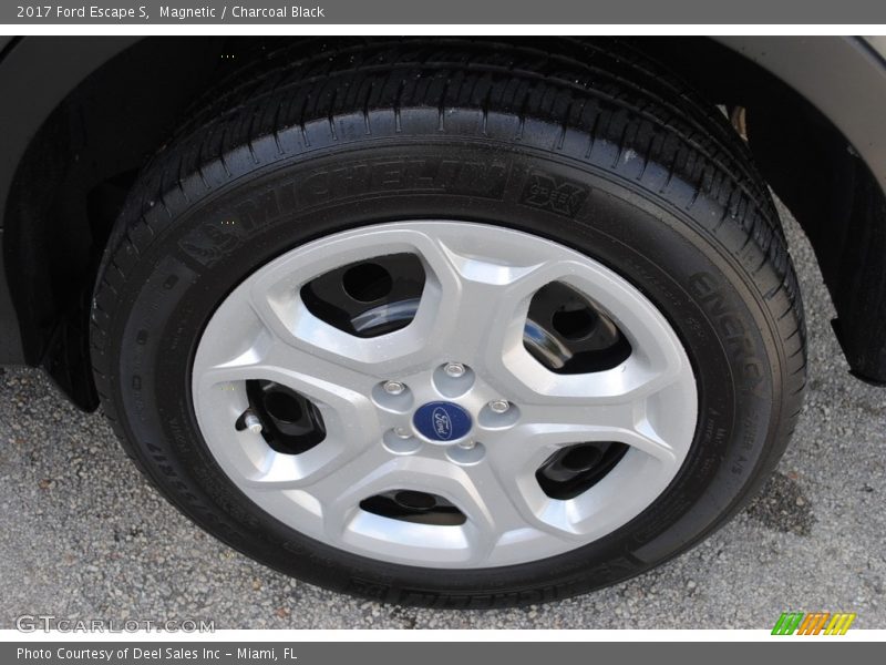 Magnetic / Charcoal Black 2017 Ford Escape S