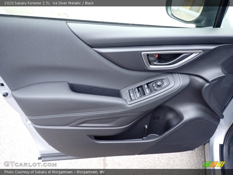 Ice Silver Metallic / Black 2020 Subaru Forester 2.5i