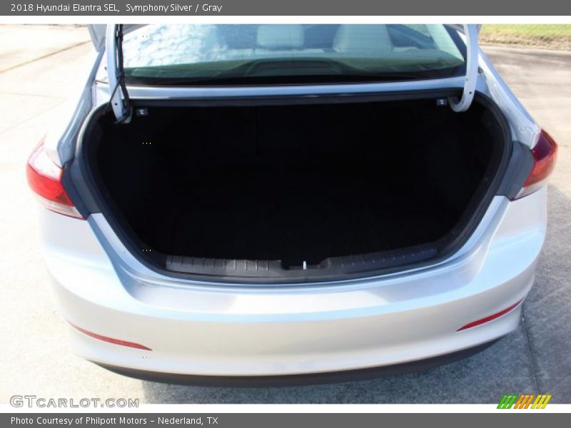 Symphony Silver / Gray 2018 Hyundai Elantra SEL