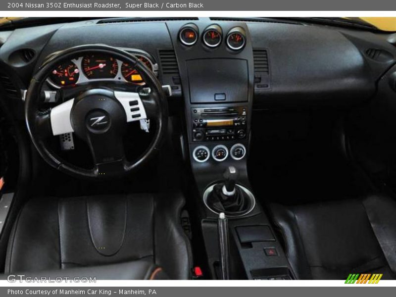Super Black / Carbon Black 2004 Nissan 350Z Enthusiast Roadster