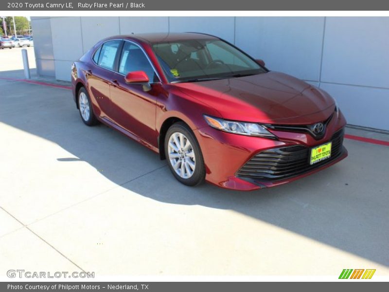 Ruby Flare Pearl / Black 2020 Toyota Camry LE