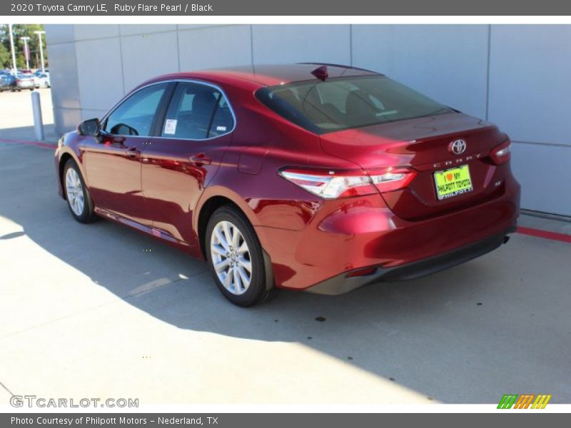 Ruby Flare Pearl / Black 2020 Toyota Camry LE