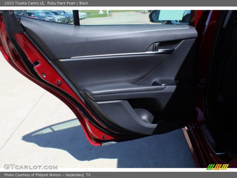 Ruby Flare Pearl / Black 2020 Toyota Camry LE