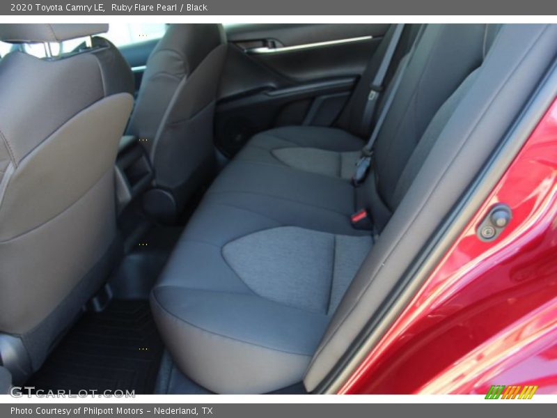 Ruby Flare Pearl / Black 2020 Toyota Camry LE