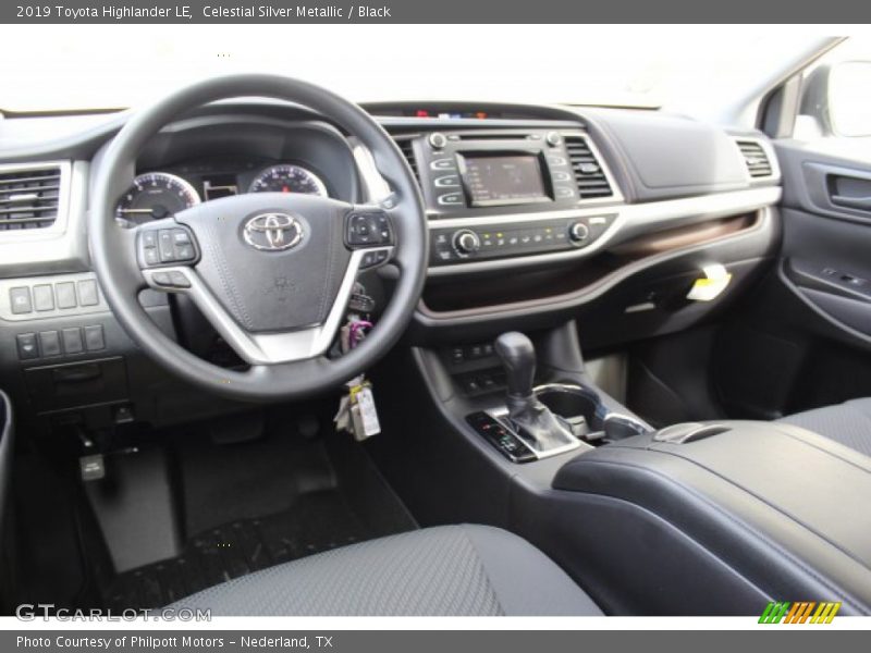 Celestial Silver Metallic / Black 2019 Toyota Highlander LE