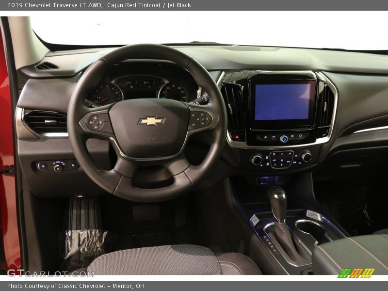 Cajun Red Tintcoat / Jet Black 2019 Chevrolet Traverse LT AWD