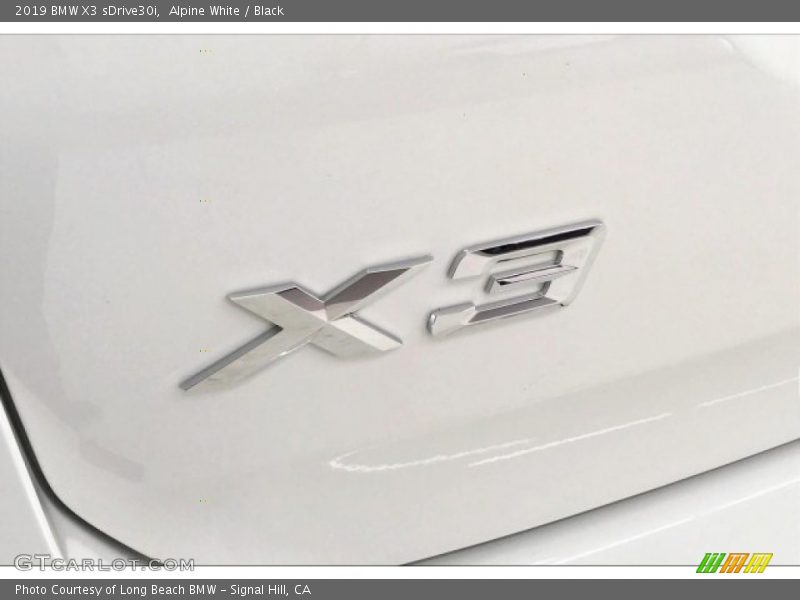 Alpine White / Black 2019 BMW X3 sDrive30i