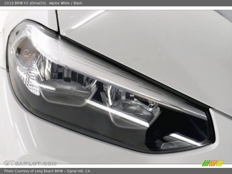 Alpine White / Black 2019 BMW X3 sDrive30i
