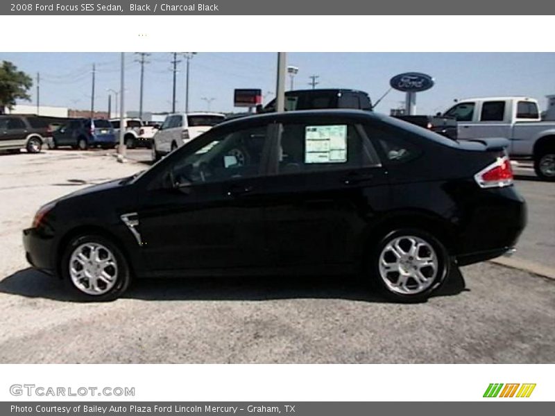 Black / Charcoal Black 2008 Ford Focus SES Sedan