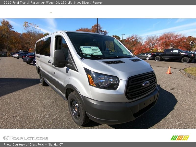 Front 3/4 View of 2019 Transit Passenger Wagon XL 150 LR