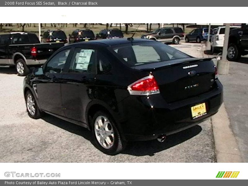 Black / Charcoal Black 2008 Ford Focus SES Sedan