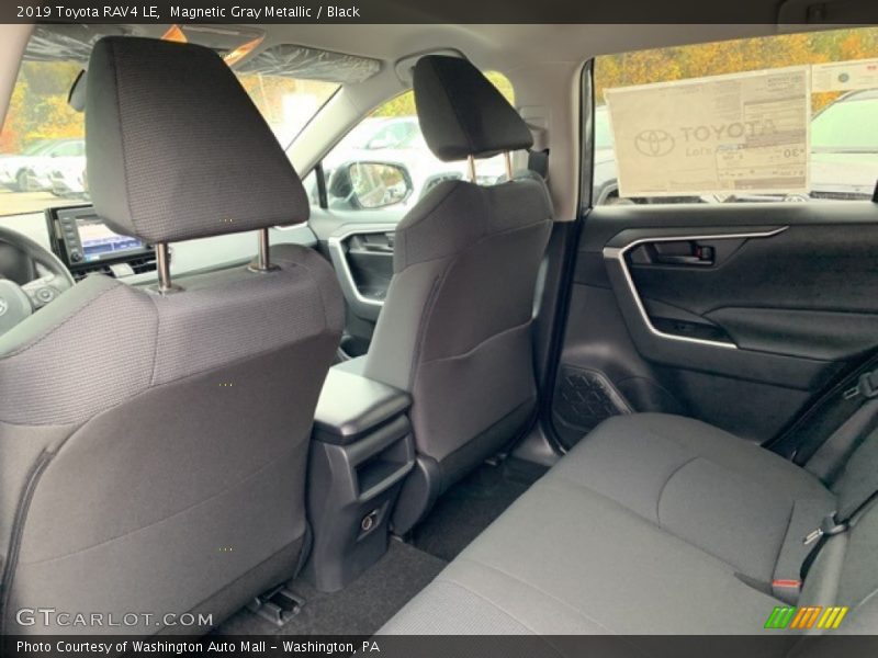 Magnetic Gray Metallic / Black 2019 Toyota RAV4 LE