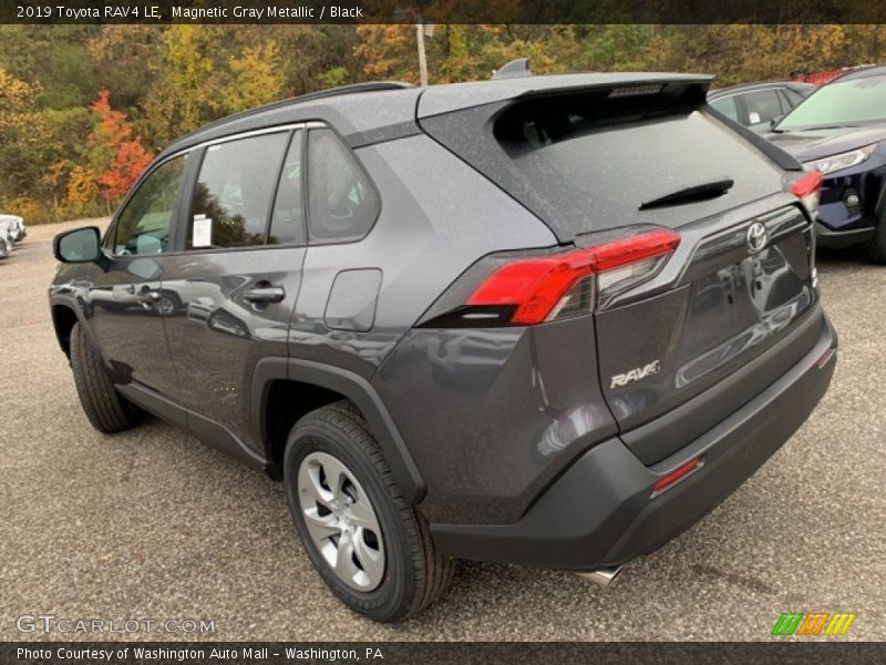 Magnetic Gray Metallic / Black 2019 Toyota RAV4 LE