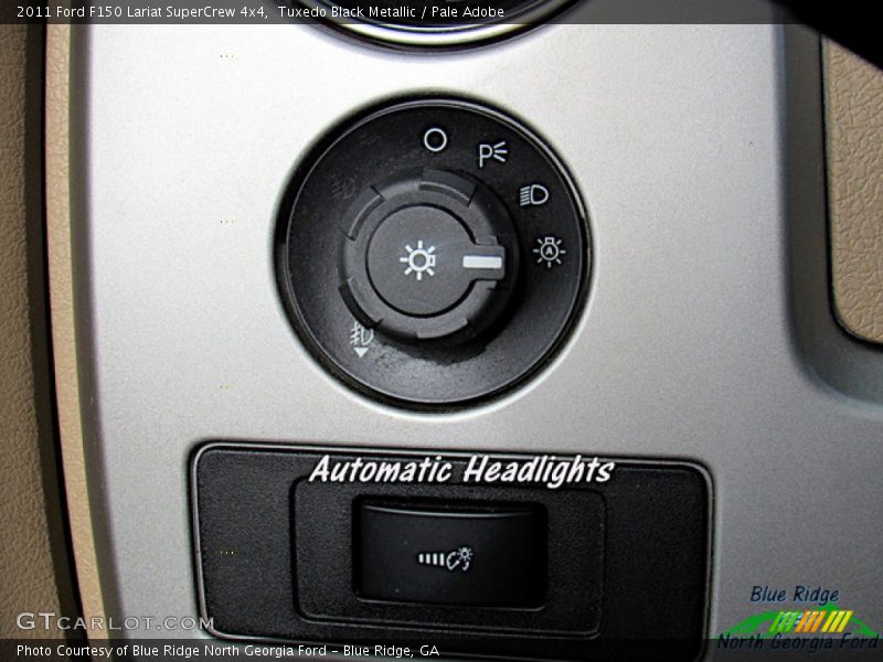 Tuxedo Black Metallic / Pale Adobe 2011 Ford F150 Lariat SuperCrew 4x4