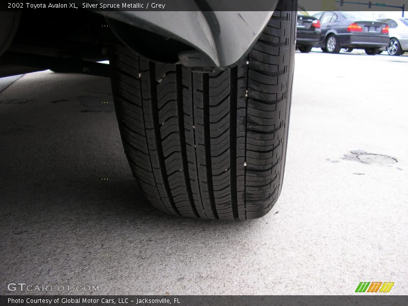 Silver Spruce Metallic / Grey 2002 Toyota Avalon XL