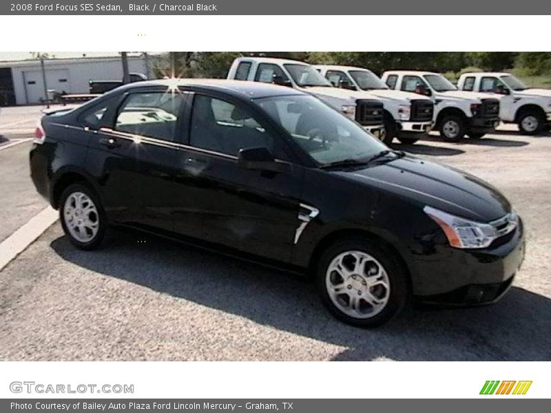 Black / Charcoal Black 2008 Ford Focus SES Sedan