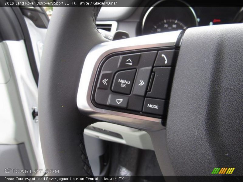 Fuji White / Glacier/Lunar 2019 Land Rover Discovery Sport SE