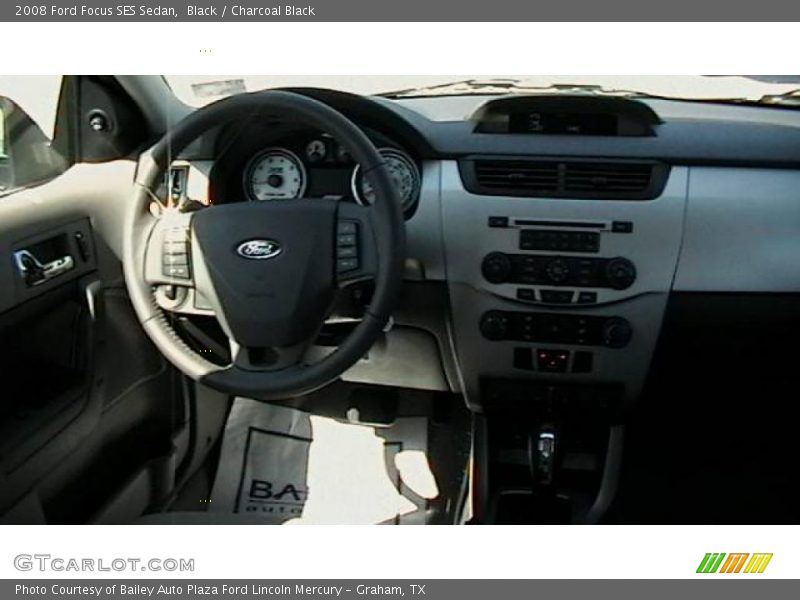 Black / Charcoal Black 2008 Ford Focus SES Sedan