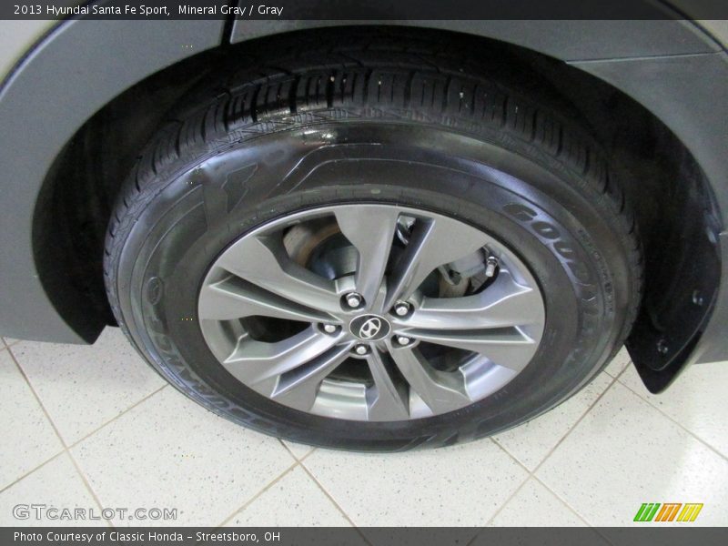 Mineral Gray / Gray 2013 Hyundai Santa Fe Sport