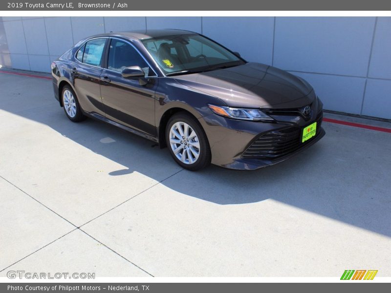 Brownstone / Ash 2019 Toyota Camry LE