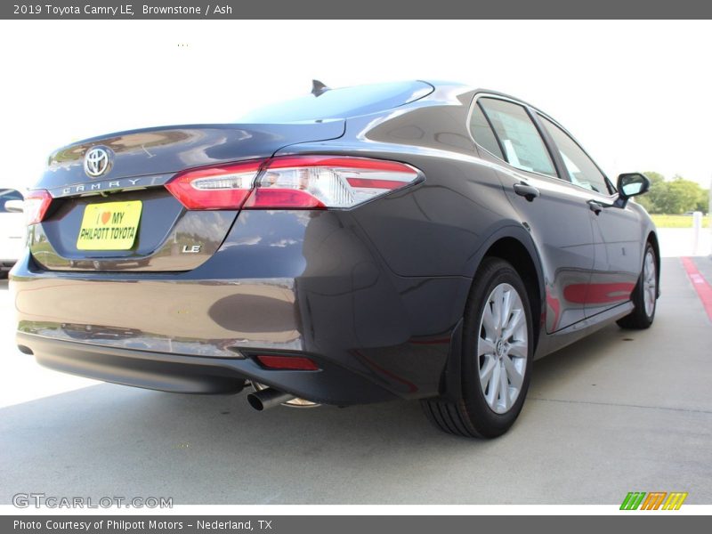 Brownstone / Ash 2019 Toyota Camry LE