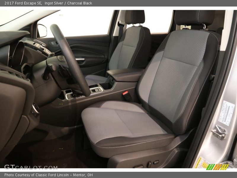 Ingot Silver / Charcoal Black 2017 Ford Escape SE