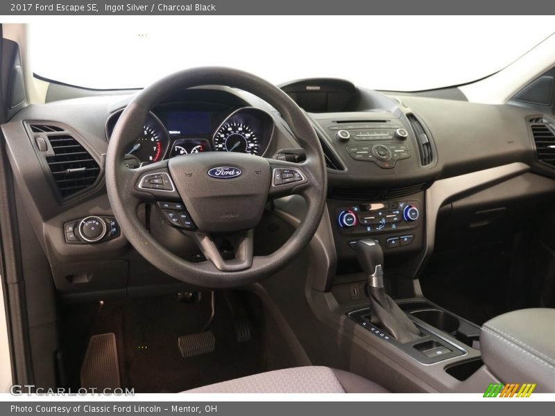 Ingot Silver / Charcoal Black 2017 Ford Escape SE