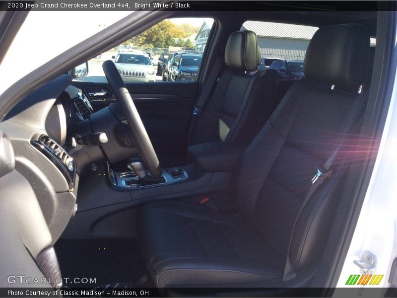 Bright White / Black 2020 Jeep Grand Cherokee Overland 4x4