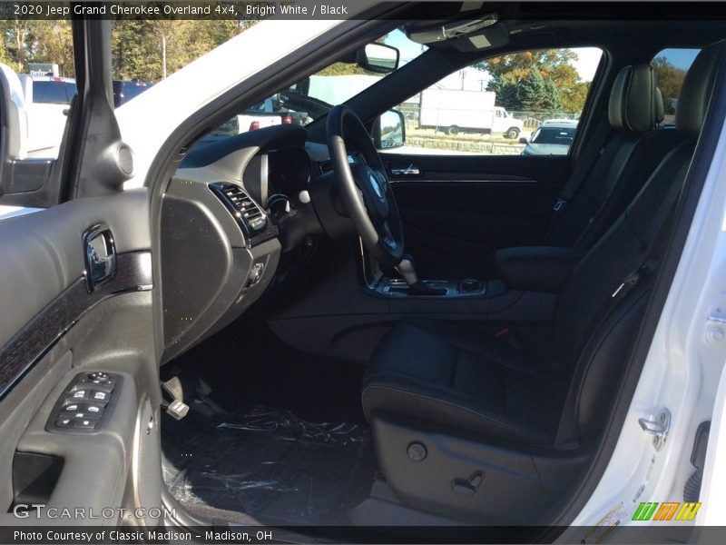 Bright White / Black 2020 Jeep Grand Cherokee Overland 4x4