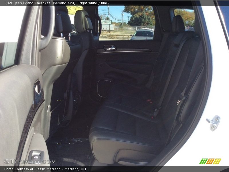 Bright White / Black 2020 Jeep Grand Cherokee Overland 4x4