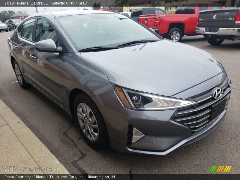 Galactic Gray / Gray 2019 Hyundai Elantra SE