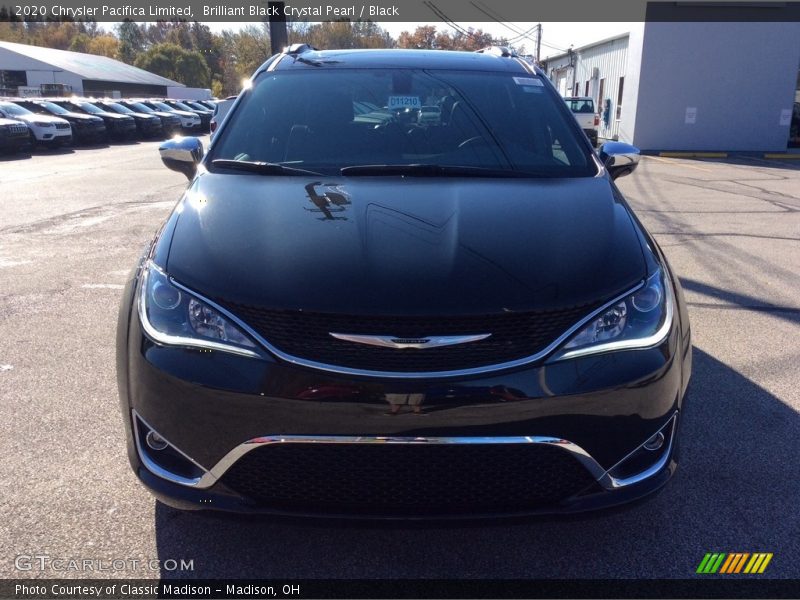 Brilliant Black Crystal Pearl / Black 2020 Chrysler Pacifica Limited