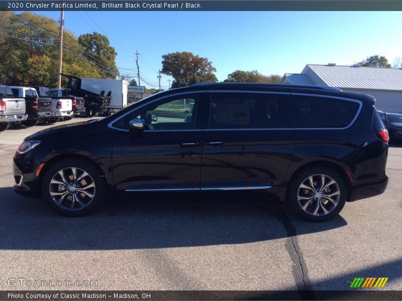 Brilliant Black Crystal Pearl / Black 2020 Chrysler Pacifica Limited