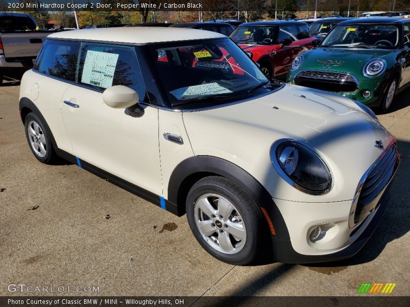 Pepper White / Carbon Black 2020 Mini Hardtop Cooper 2 Door