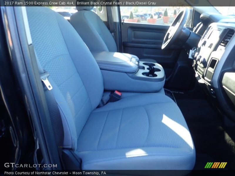 Brilliant Black Crystal Pearl / Black/Diesel Gray 2017 Ram 1500 Express Crew Cab 4x4