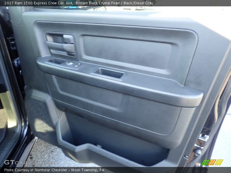 Brilliant Black Crystal Pearl / Black/Diesel Gray 2017 Ram 1500 Express Crew Cab 4x4