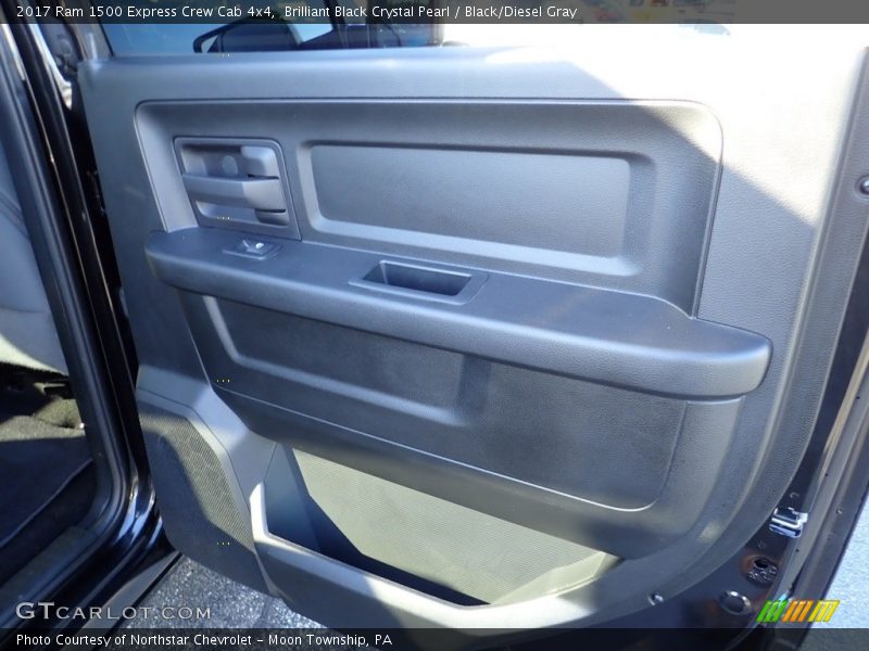 Brilliant Black Crystal Pearl / Black/Diesel Gray 2017 Ram 1500 Express Crew Cab 4x4