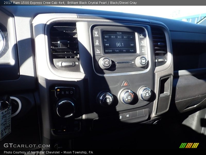 Brilliant Black Crystal Pearl / Black/Diesel Gray 2017 Ram 1500 Express Crew Cab 4x4