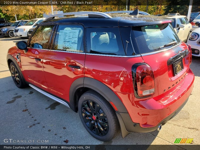 Chili Red / Black Pearl 2020 Mini Countryman Cooper S All4